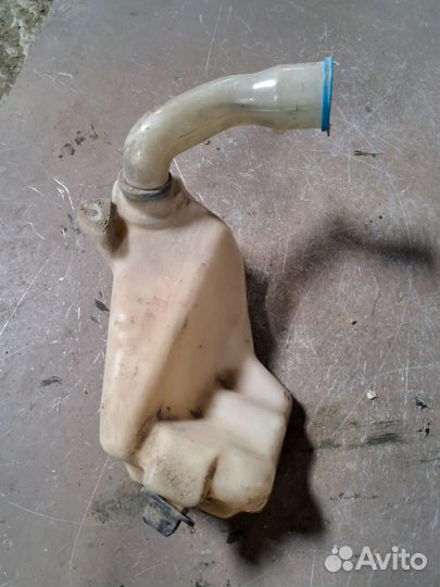 Бачок омывателя Honda Inspire