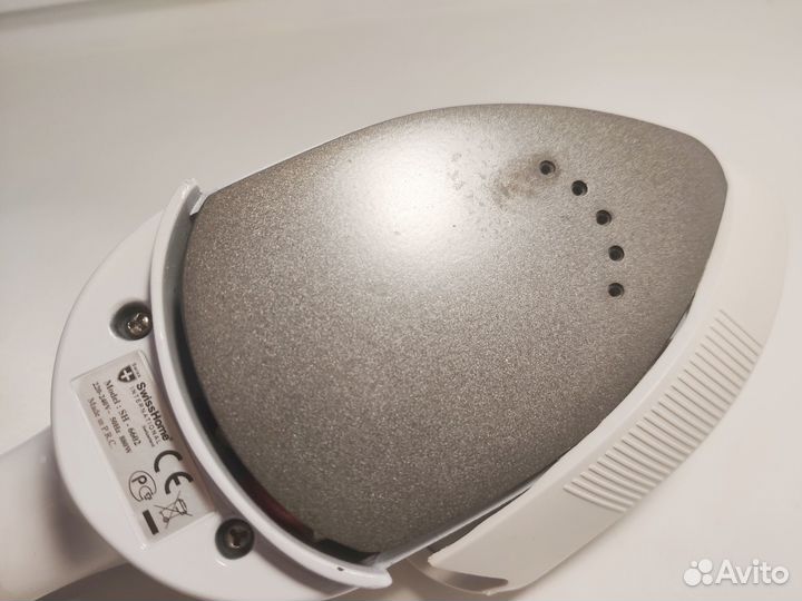 Паровой утюжок-отпариватель