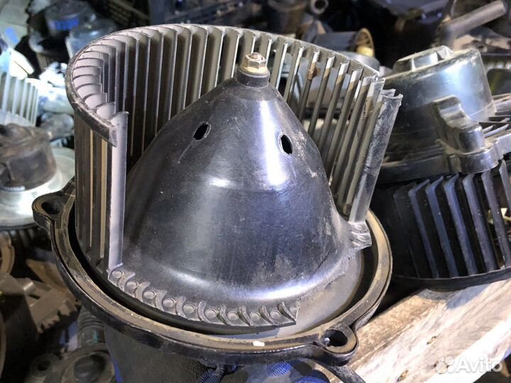 Вентилятор печки Лифан Смайли 2013