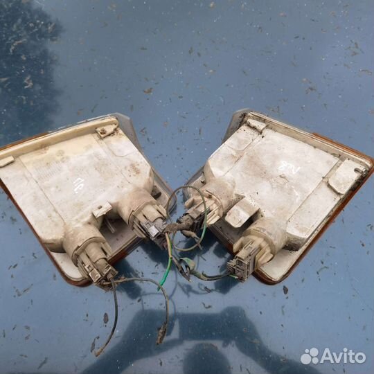 Поворотник Левый Правый Вольво 940