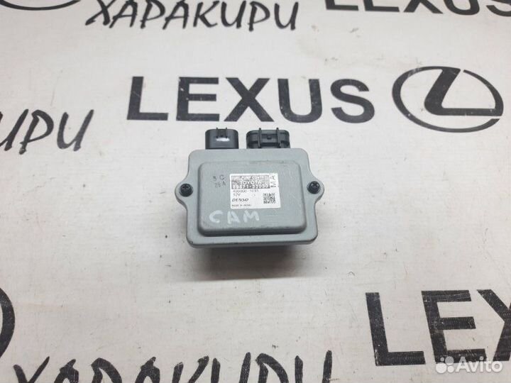 Блок управления топливным насосом Toyota Camry 70