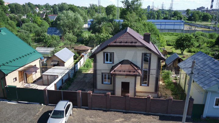 Коттедж 158,6 м² на участке 10 сот.