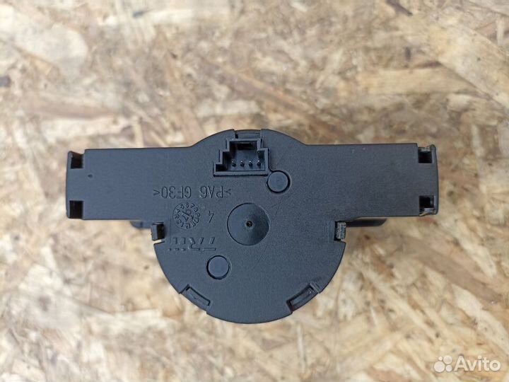 Переключатель света Mercedes W204