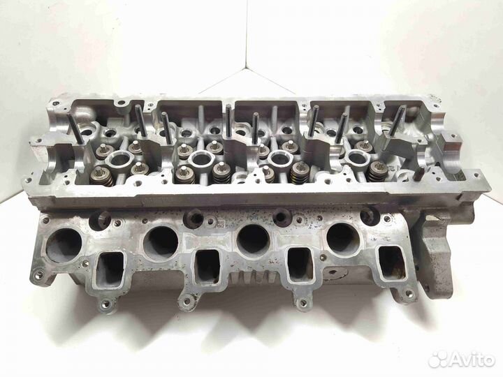 Головка блока цилиндров Volkswagen Passat B6 2008