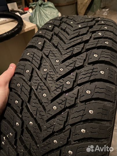 Nokian Tyres Hakkapeliitta 10p SUV 225/60 R17