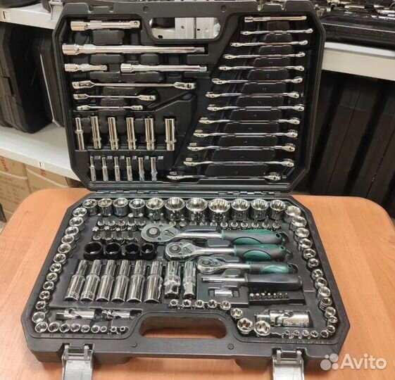 Набор инструментов 151 предмет