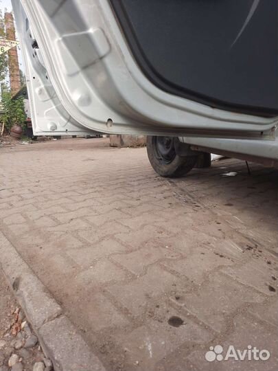 Запчасти на рено логан