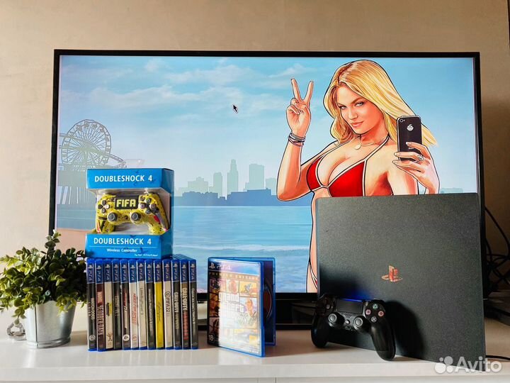 Sony Playstation 4 Pro + GTA5 PS4 Pro 9.0
