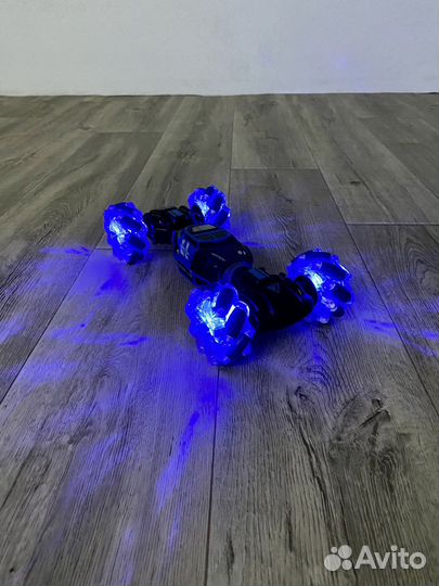 Машинка перевертыш на радиоуправлении