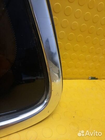 Стекло боковое заднее левое Opel Astra J P10