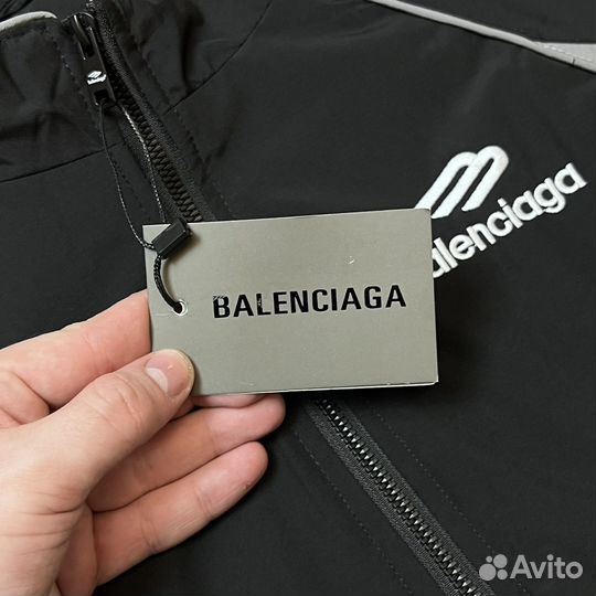 Ветровка Balenciaga