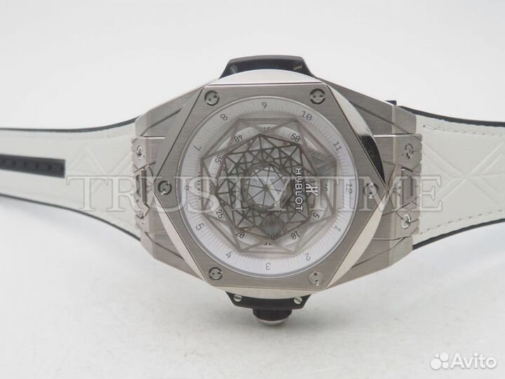 Часы Hublot Big Bang Sang Bleu 45mm 415.NX.2027.VR.MXM18