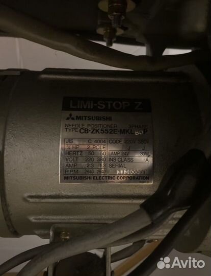 Промышленная швейная машинка Juki