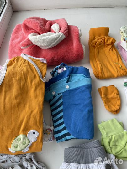 Вещи пакетом, молокоотсос avent, пеленки и др.вещи