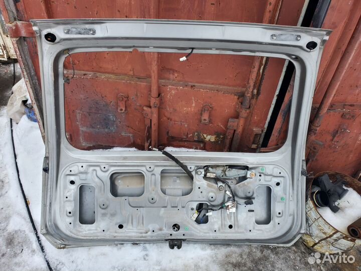 Крышка багажника nissan x trail