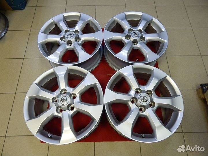 1215 Оригинал Toyota RAV4 R17 5*114,3 J7 ET45 Б/п