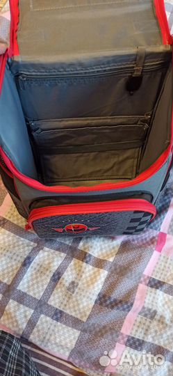 Портфель школьный для мальчика 1-4 класс