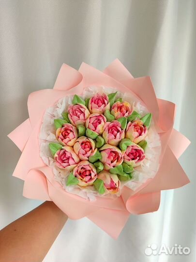 Букет из зефирных тюльпанов для учителя