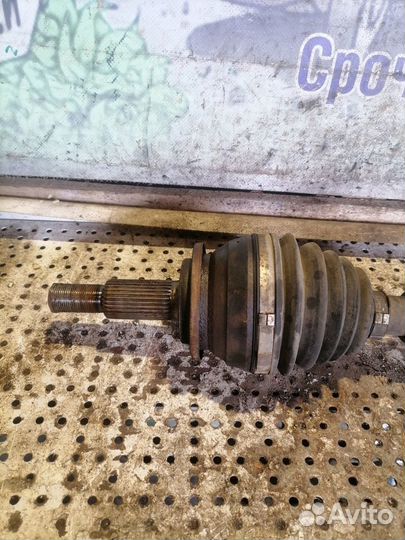 Привод передний левый Toyota Alphard II 2008 – 201