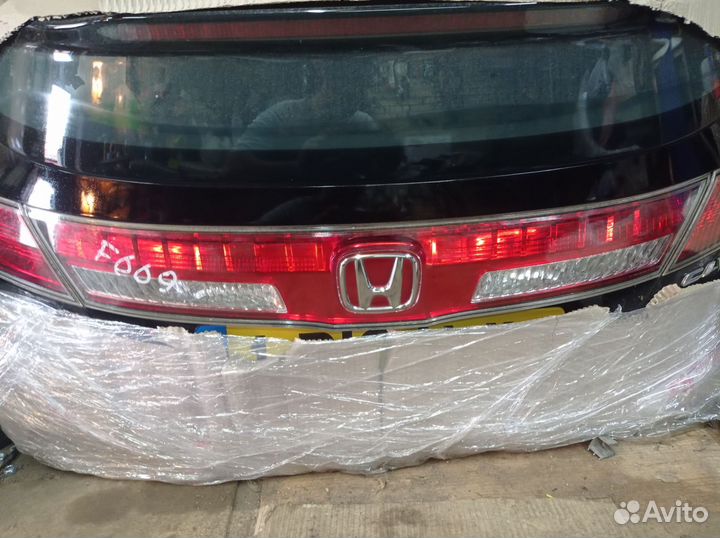 Задний центральный фонарь(люстра) хонда цивик 5Д