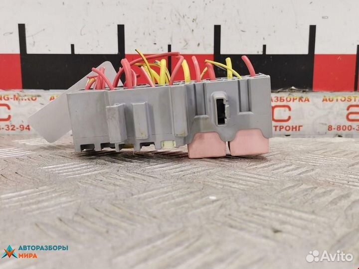 Блок предохранителей Renault Megane рест. 2001