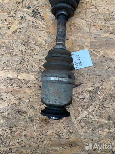 Привод (полуось) левый Kia Sportage 1 бензин 2004