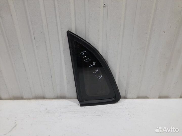 Стекло кузовное глухое левое Kia Rio QB 1.6 G4FC