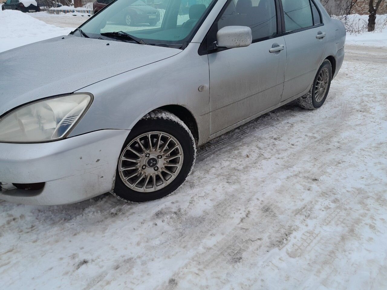 Mitsubishi Lancer: фото владельца