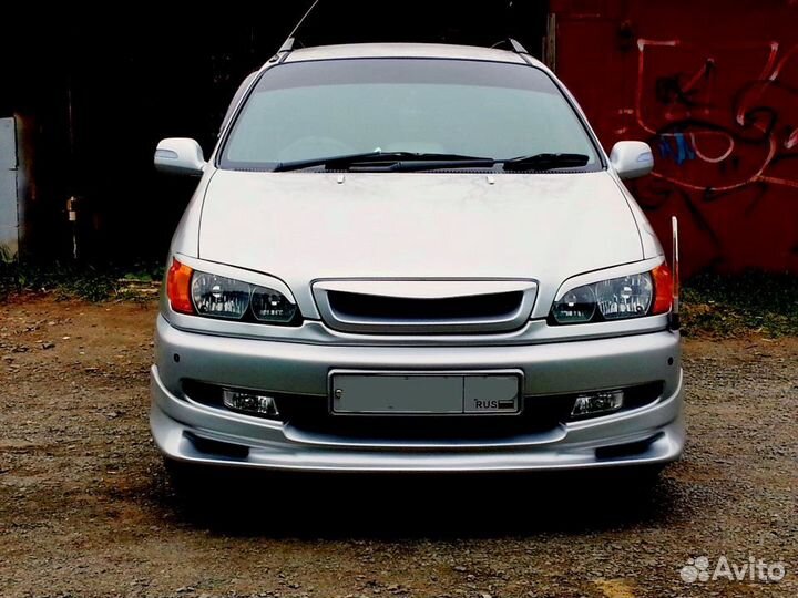 Накладка на передний бампер Hippo Sleek Ipsum 10