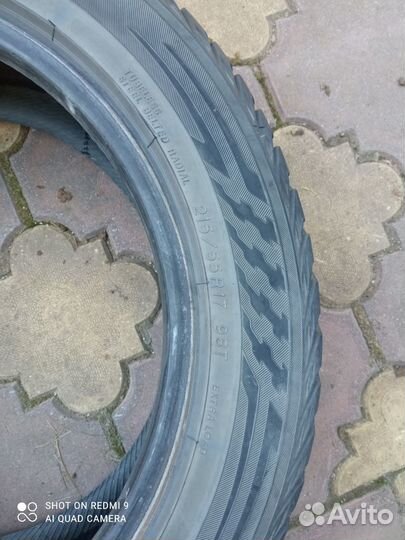 Yokohama Ice Guard IG35 215/55 R17 98T