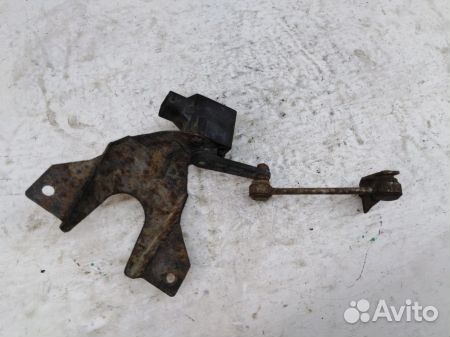 Датчик уровня подвески 4B0907503A