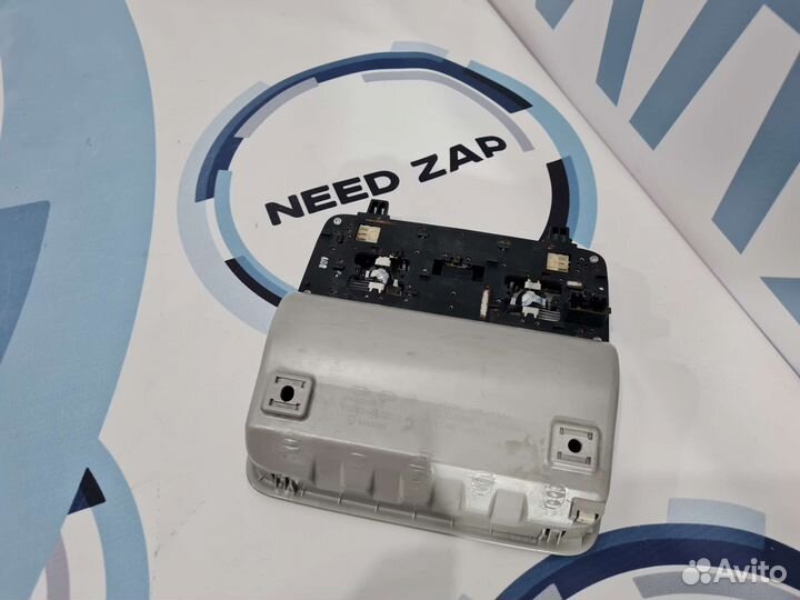 Плафон подсветки салона передний Kia Ceed JD