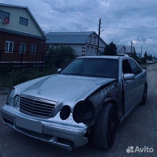 Mercedes-Benz E-класс 2.3 МТ, 1996, 497 000 км