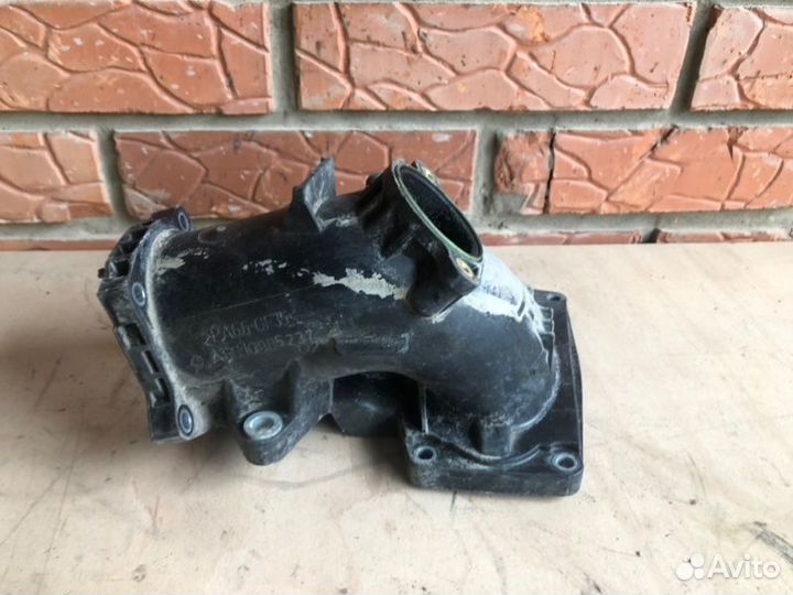 Патрубок дроссельной заслонки Infiniti Q50 1