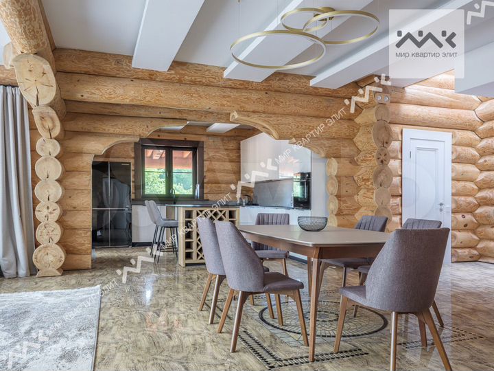 Коттедж 393,8 м² на участке 11,5 сот.