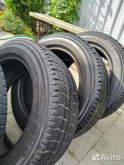 Toyo H09 215/60 R17 104C