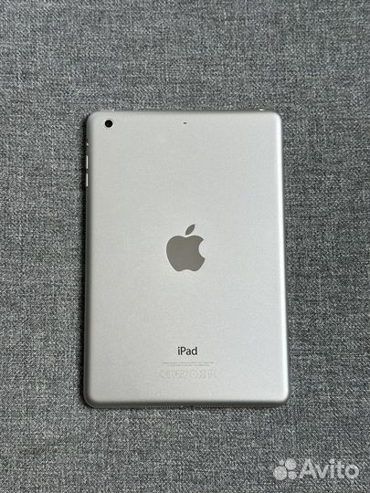 iPad mini 2 16 Гб Wi-Fi Silver
