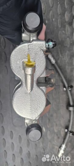 Суппорт передний правый