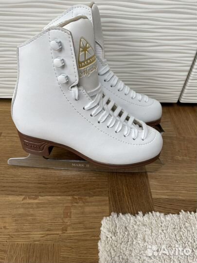 Фигурные коньки Jackson 2c и 1с