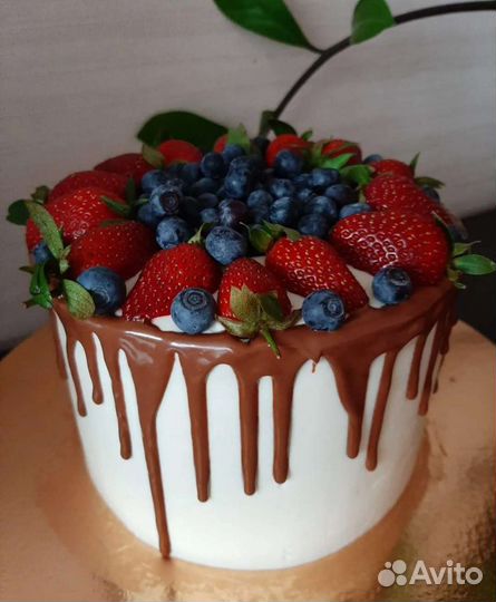 Торт молочная девочка