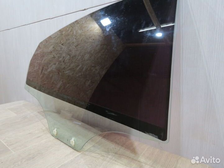 Стекло заднее правое Hyundai Solaris