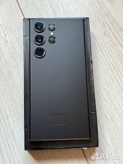 Samsung Galaxy S23 Ultra, 12/512 ГБ