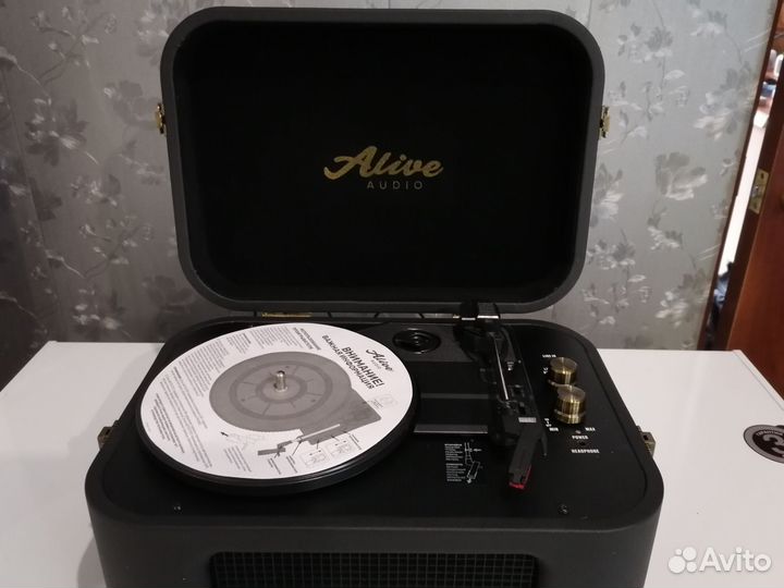 Виниловый проигрыватель Audio stories Glam Noir