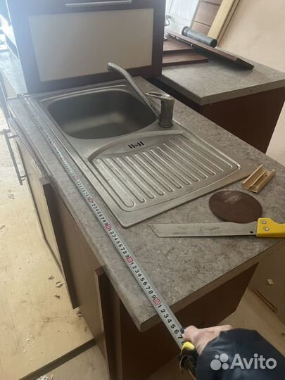 Продам кухонный гарнитуры бу