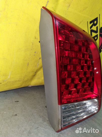 Фонарь внутренний левый Kia Sorento 2 2009-2012