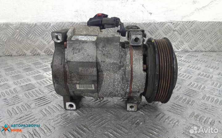 Компрессор кондиционера Jeep Cherokee KJ 2004