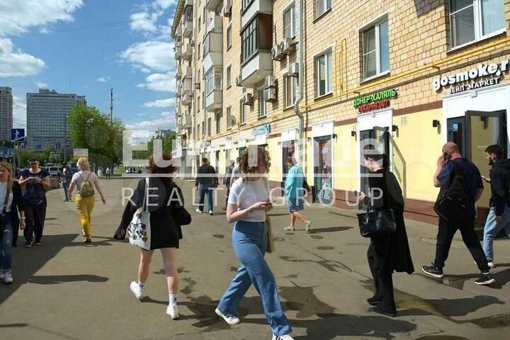 Продам торговое помещение, 285 м²
