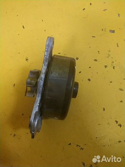 Помпа водяной насос Тойота Витц Ярис 1.0 1 KR ksp9