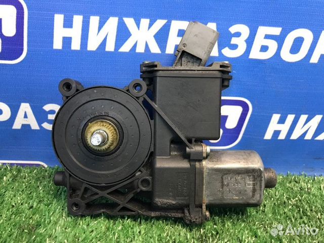 Моторчик стеклоподъемника задний правый Opel Astra