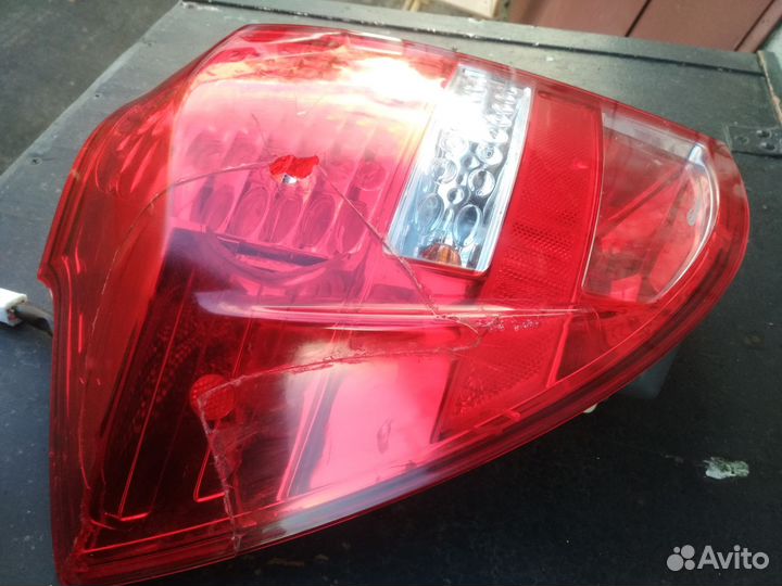 Фара задняя правая на Kia Ceed Universal